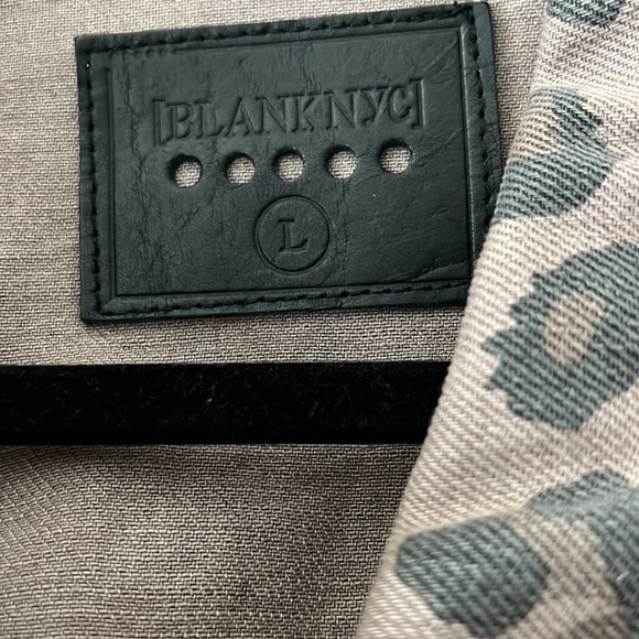 Blanknyx Animal Print Denim Jacket Size Large - Picture 6 of 12